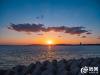 12月12日，日落时分的胶州湾。拍摄/修相科