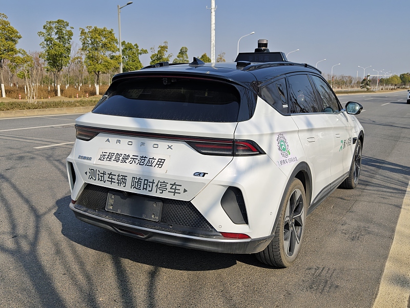 记者体验武汉无人驾驶网约车：车费比出租车便宜
