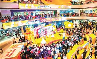 元旦假期消费活力足 青岛10大重点商贸企业吸金2亿元