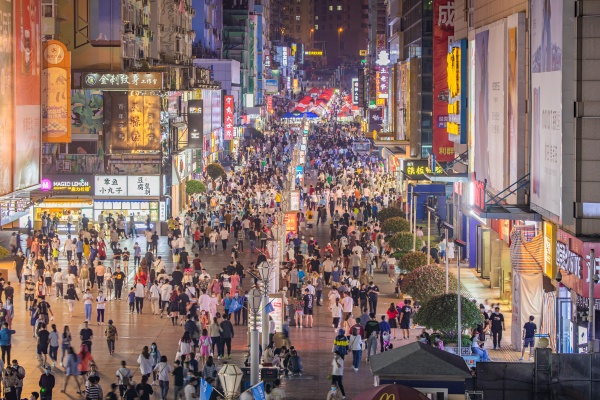 “五一”文旅消费多点开花 夜间客流超8000万人次