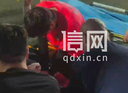 “没你真的活不过来” 青岛市立医院医生球场上演生死急救