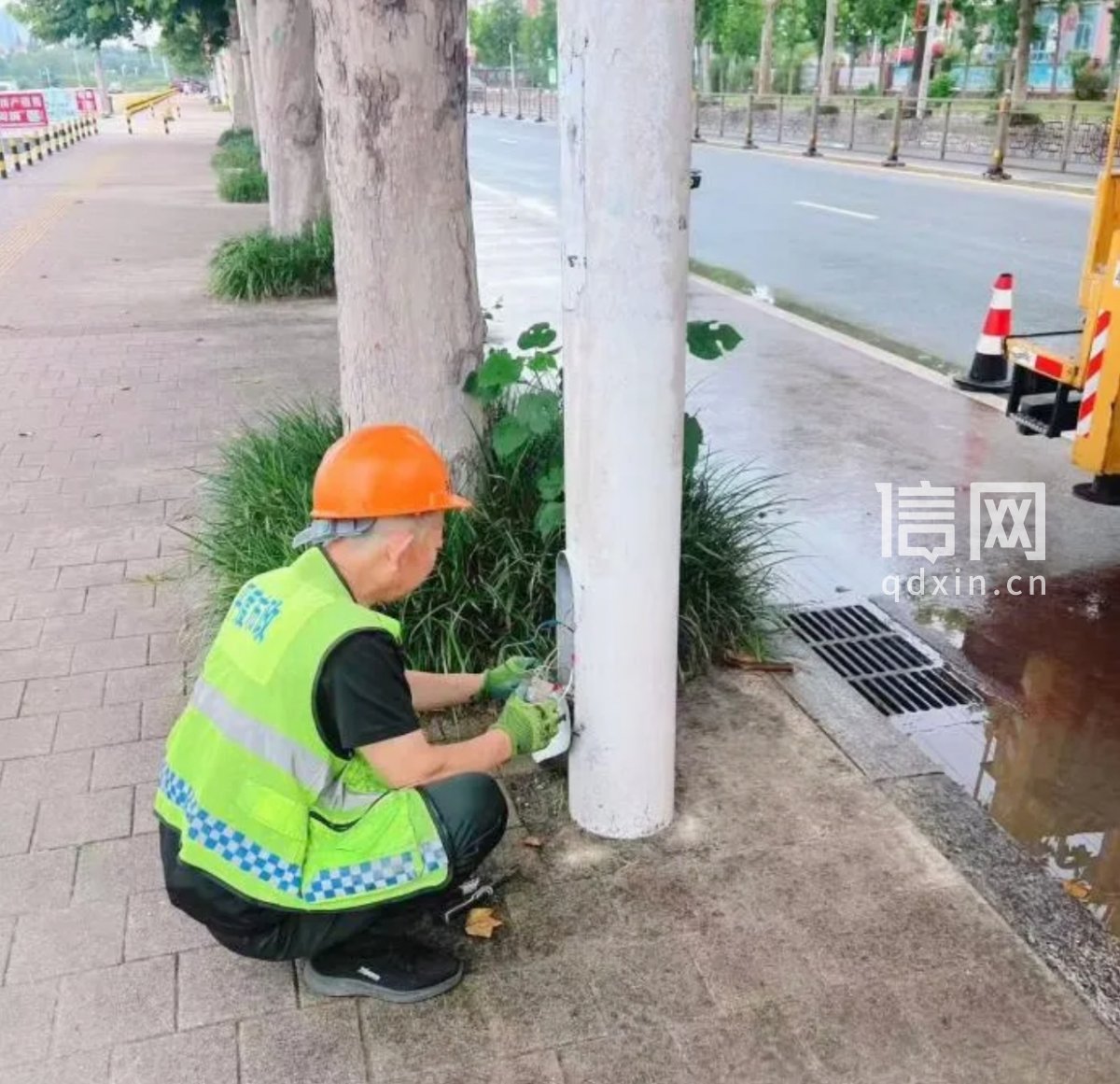 检修现场相关照片。（来源：平度市城乡建设局）