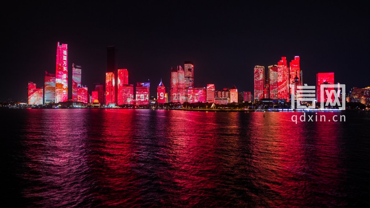上了央视的灯光秀（来源：青岛市城市管理局）