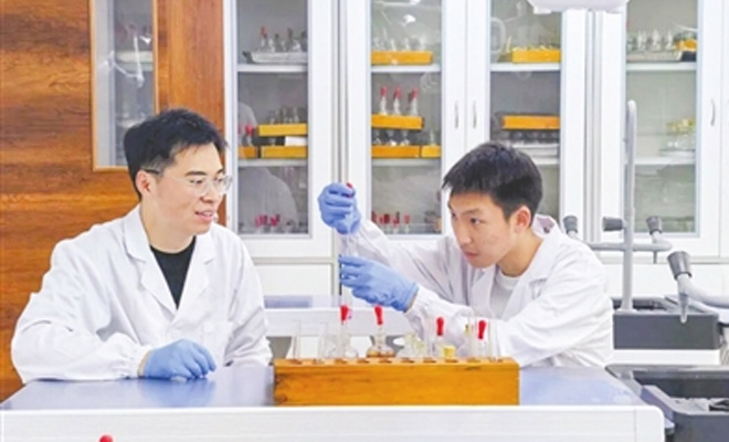 打破“唯论文”标尺 5个专业推行用实践成果申请硕博学位