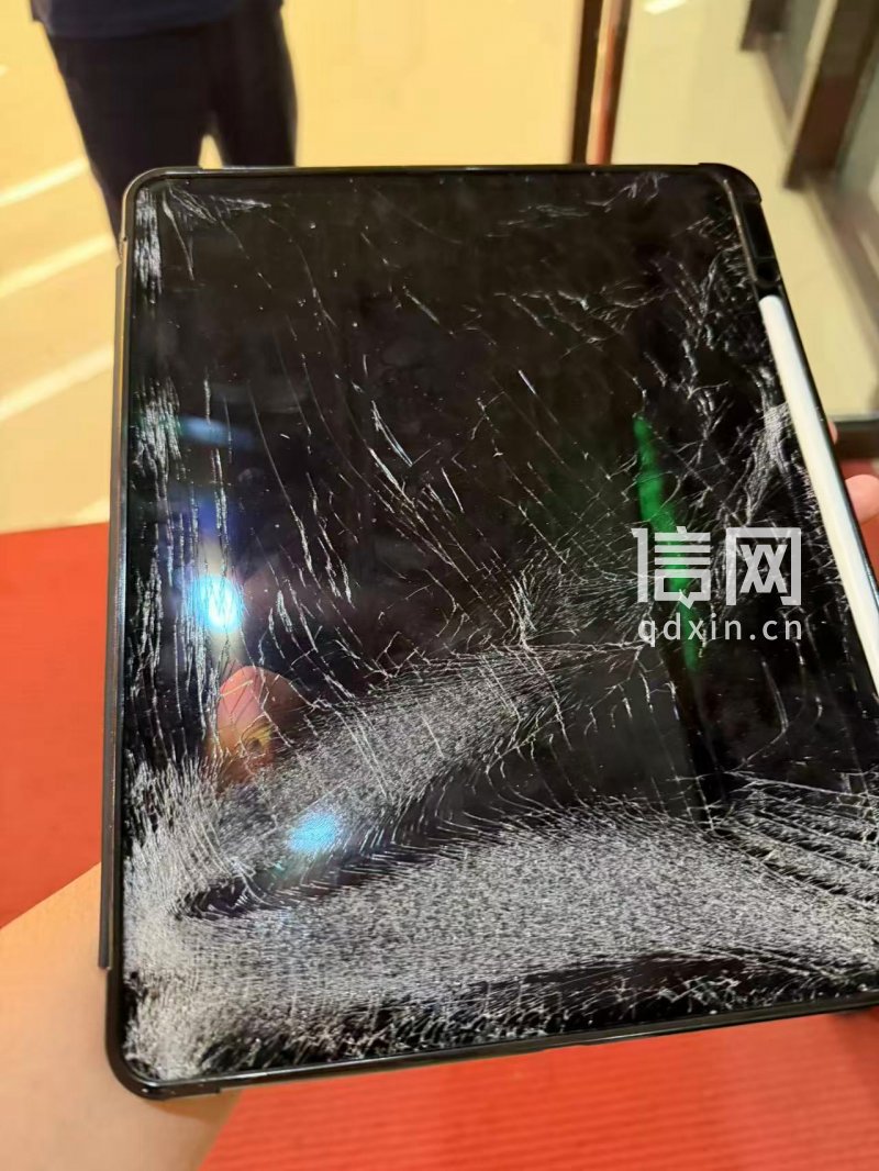 平板受损情况。（来源：受访者）
