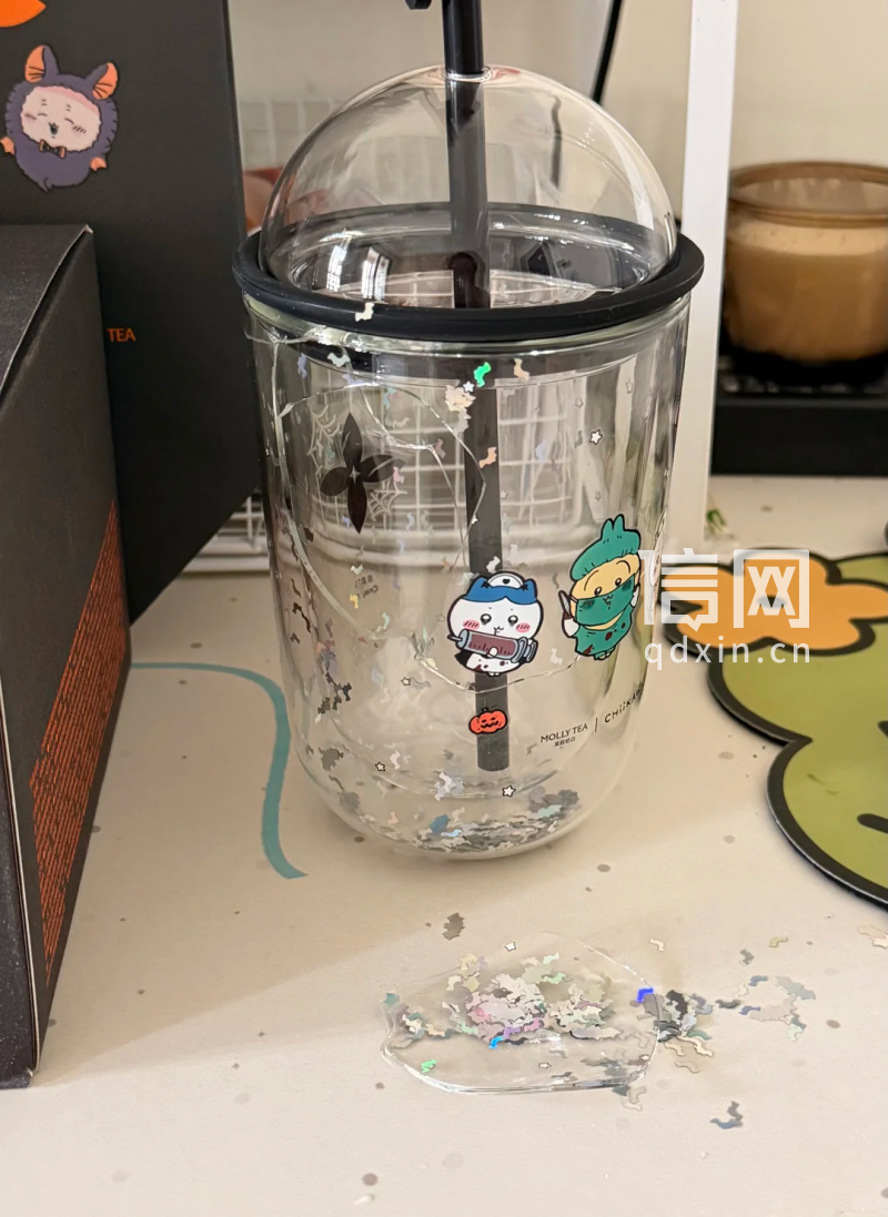 社交平台上网友反映该款玻璃杯易碎。（来源：互联网）