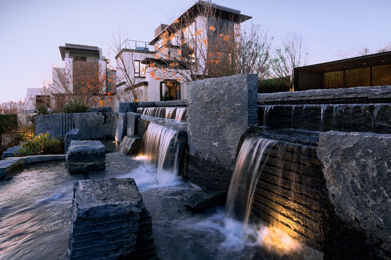 青岛龙湖舜山府环抱墅区风雅的高层大宅