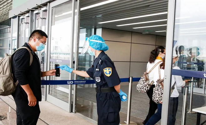 暑期旅游季将至 青岛机场发布旅行贴士安检指南