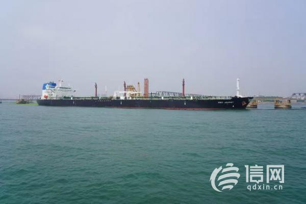 10-15万吨级船舶到港靠泊比例大幅上升。 (来源：青岛市交通运输局)