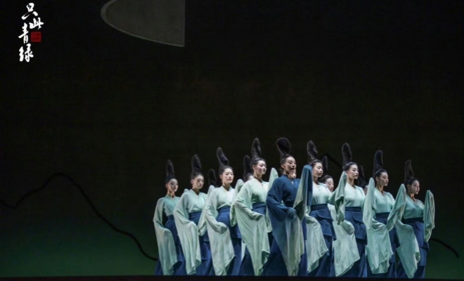 青岛演出市场迎多元盛宴 脱口秀舞剧等多品类轮番上演