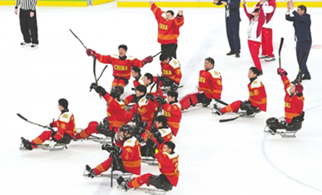 球队由青岛市承训 中国残奥冰球队获米兰冬残奥会铜牌
