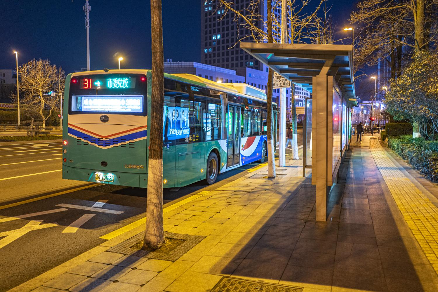 通勤更便捷 今年青岛将新开和优化调整公交线路30条