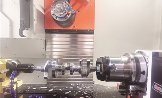 “张雪机车”逆袭夺冠 青岛两家制造企业火出圈