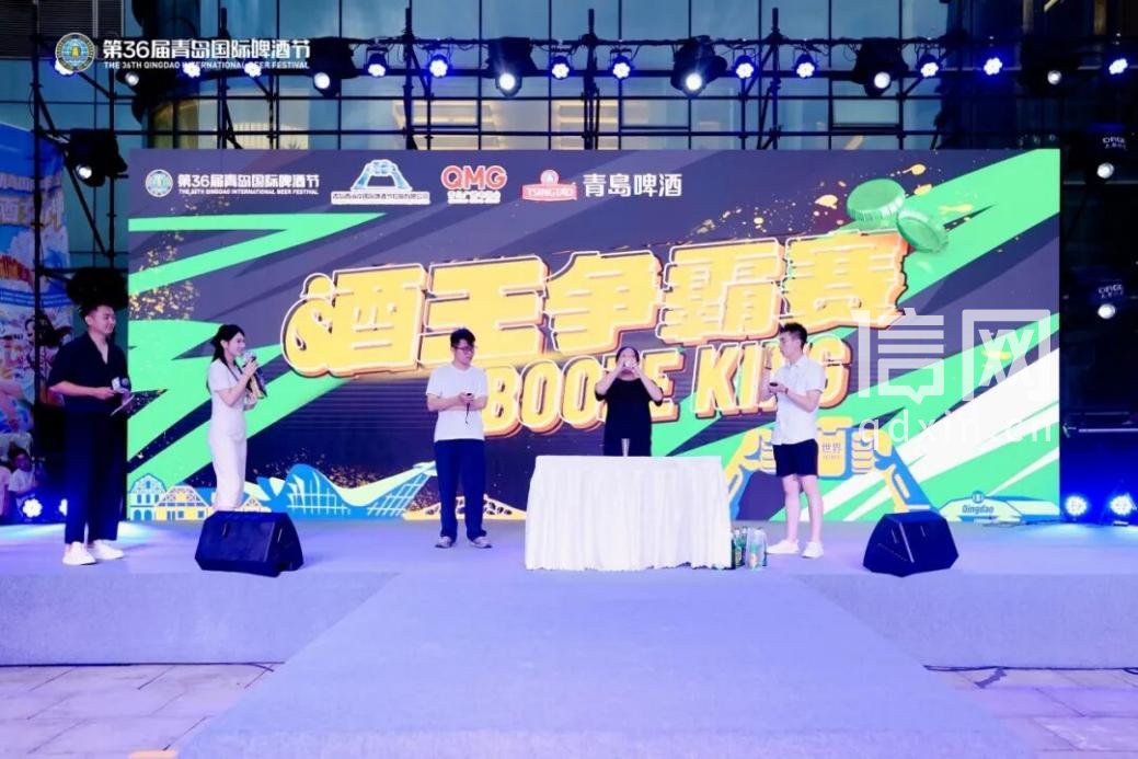 第36届青岛国际啤酒节酒王争霸赛预热赛现场。（来源：金沙滩啤酒城）