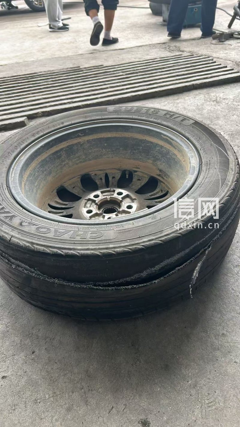 车辆爆胎图片。（来源：受访者）