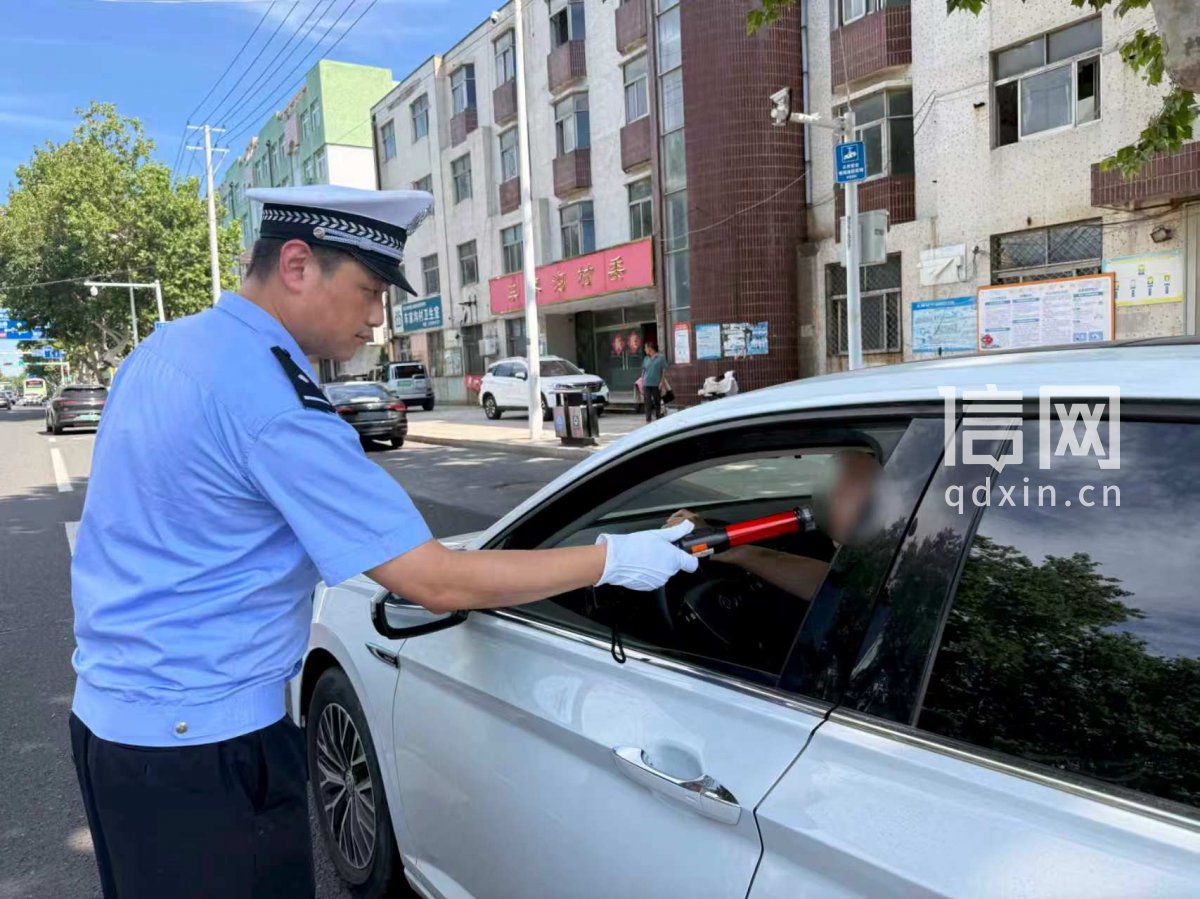 青岛交管严查酒驾醉驾（来源：青岛交警）
