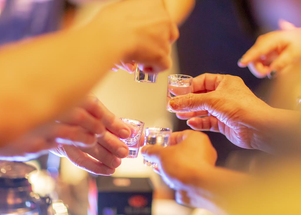 宣称“千杯不醉”“边喝边解” “解酒神器”真的有用吗？