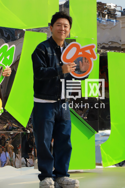 黄渤参与活动开幕式。（来源：青岛市文化和旅游局）