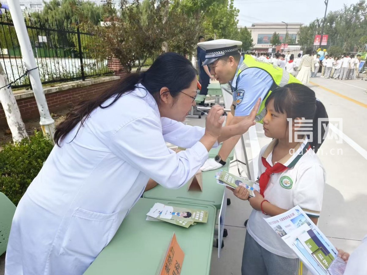 平度市人民医院开展2026全国爱牙日主题宣传义诊活动。(来源:平度市人民医院)