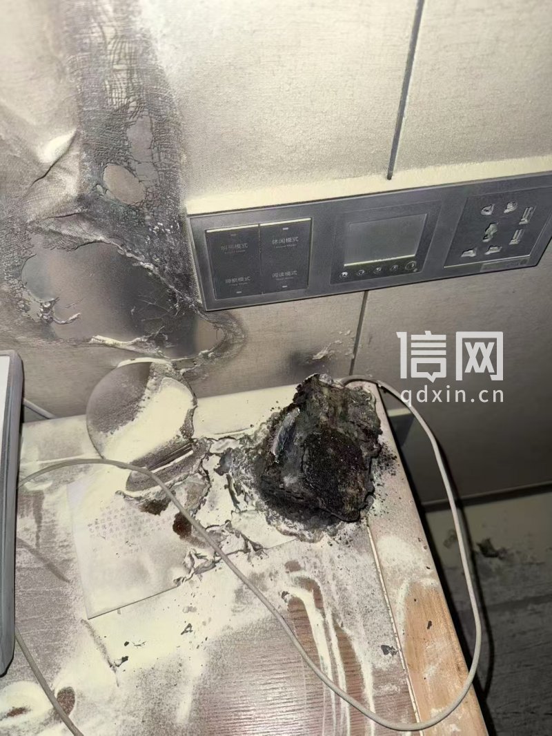 充电宝爆燃现场（来源：受访者）