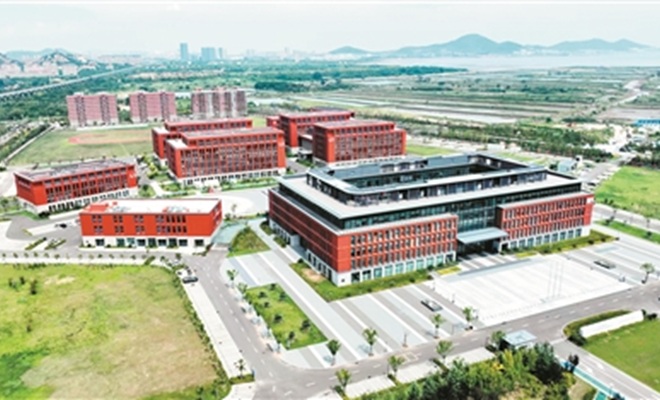 青岛科创大走廊创新产业联盟启动 首批25个产研创新共同体获授牌