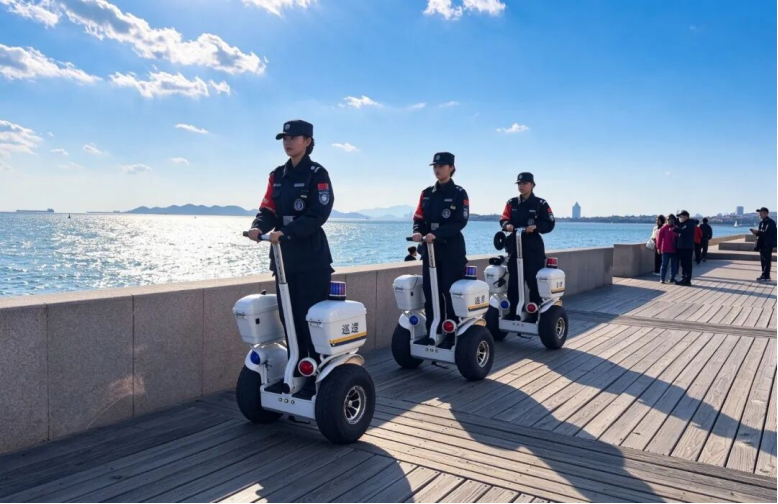 景区工作人员巡查中。（来源：青岛旅游景区运营管理集团微信公众号）
